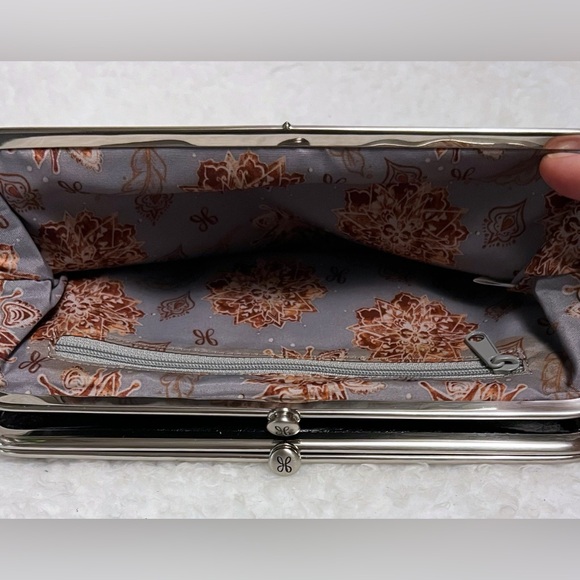 HOBO Lauren NWT Black Leather Clutch - Picture 7 of 9